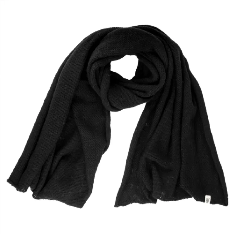 Air Wrap Scarf In Black